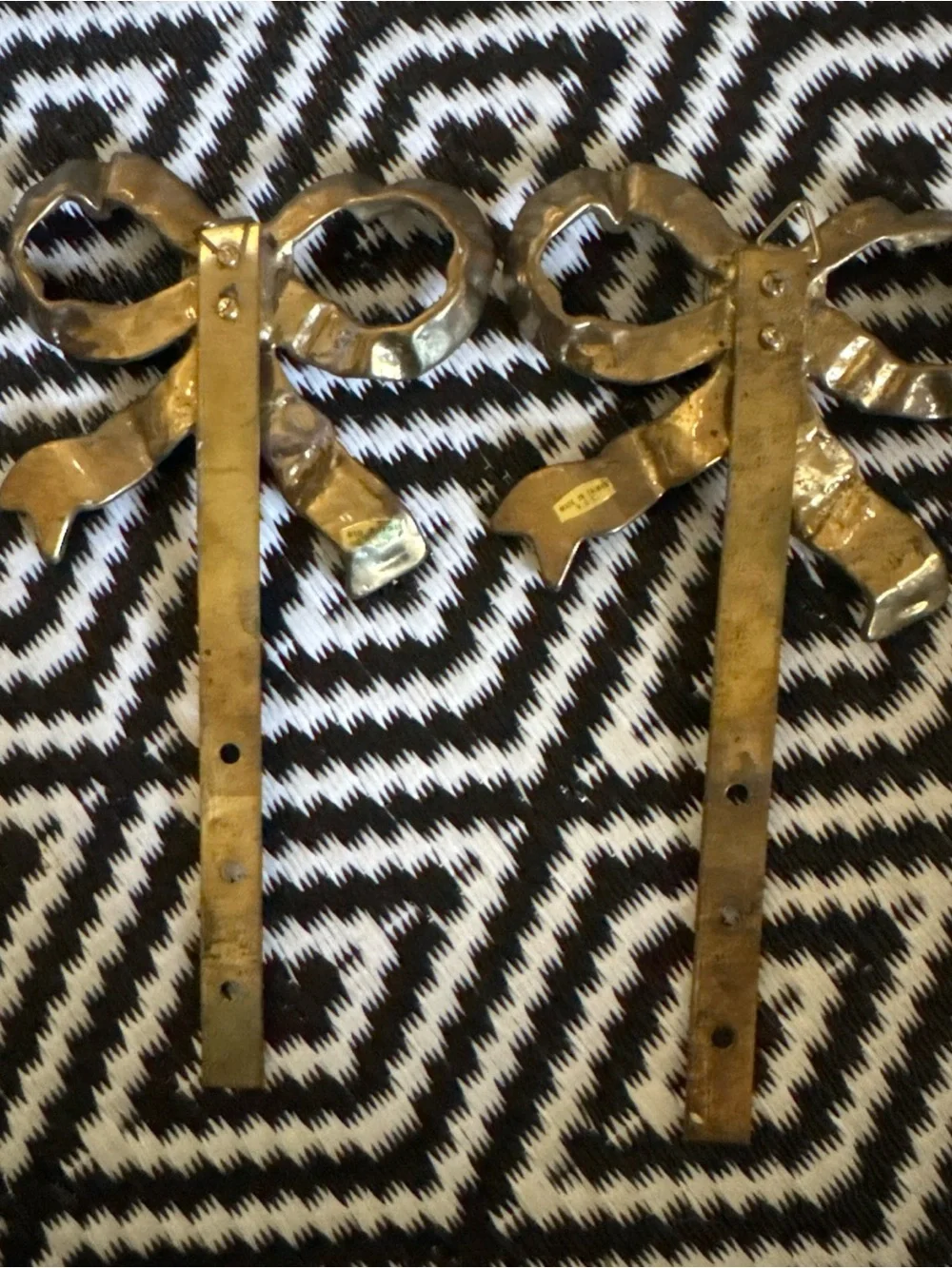 Vintage Brass Bow Wall Hooks - Decorative Gold Tone Home Wall Decor